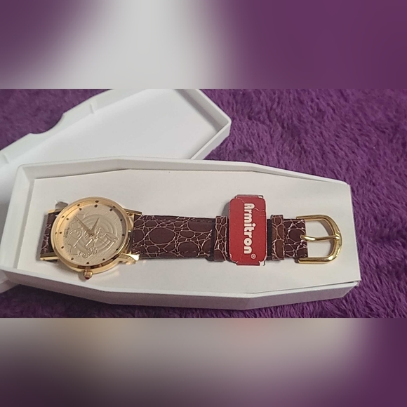 RARE Bugs Bunny Gold Armitron Looney Tunes 50th Anniversary Watch, New In Box main image 10